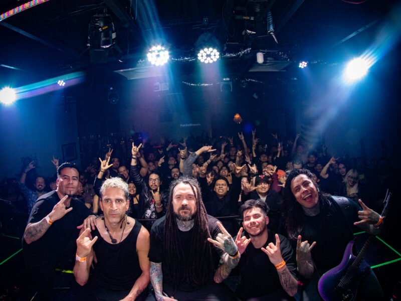 FILTRO EN VIVO EN EL FUCK OFF ROOM: UNA NOCHE DE REACCIÓN SIN FILTRO